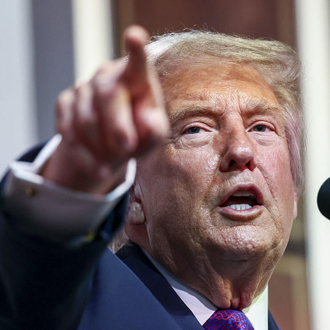 trump gets im[eached